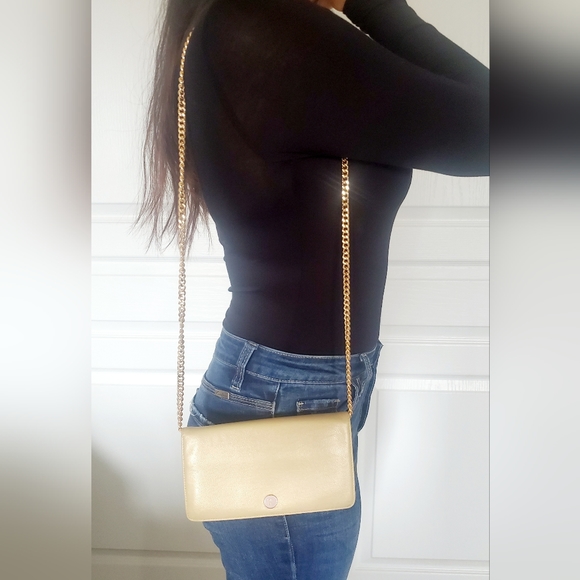 CHANEL Wallet on a Chain, Crossbody, Shoulder Bag and Wallet - Picture 3 of 14